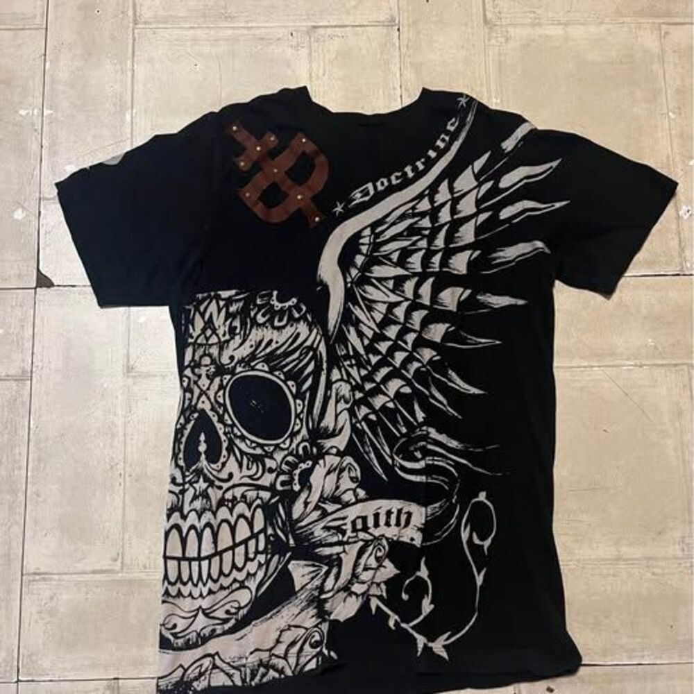 Affliction style black grunge tshirt size small
